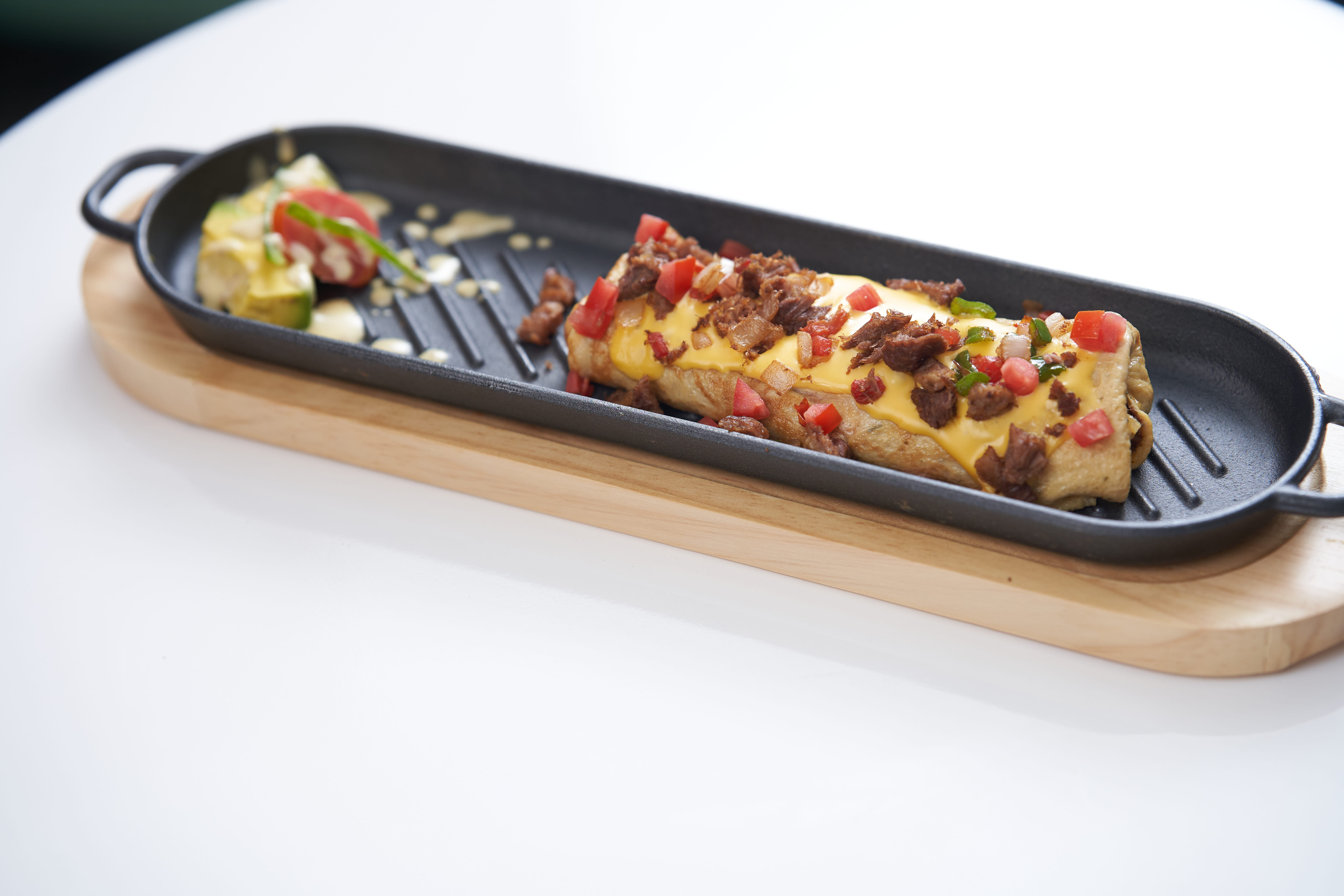 Omelettes salsa beef